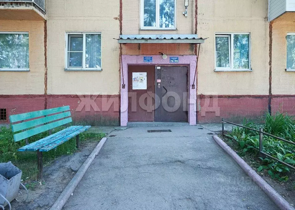 Комната Новосибирская область, Новосибирск ул. Ключ-Камышенское плато, ... - Фото 0