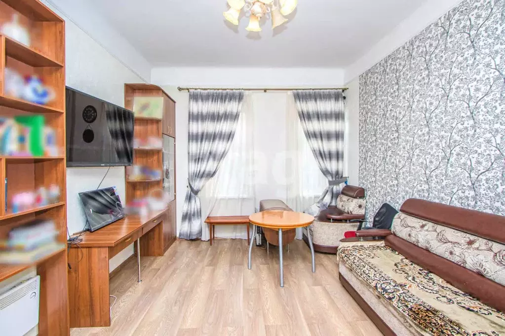 2-к кв. Бурятия, Улан-Удэ ул. Свердлова, 35 (37.7 м) - Фото 0