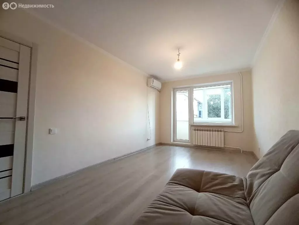 2-комнатная квартира: Кувандык, улица Маршала Жукова, 27 (51 м) - Фото 2