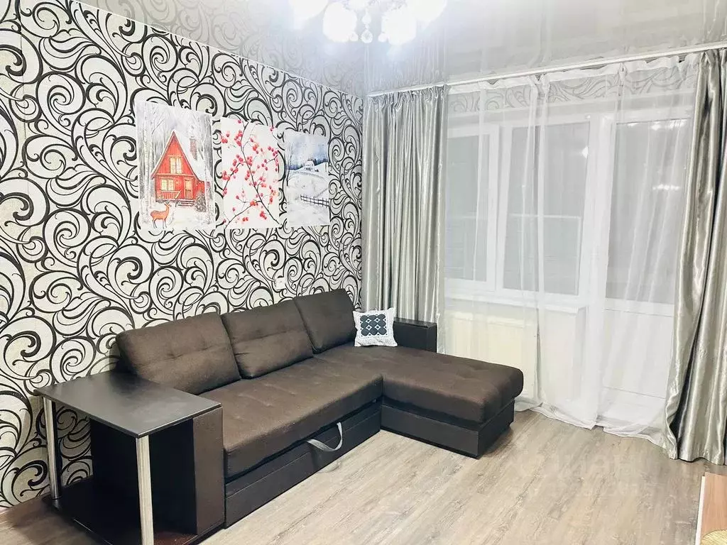 1-к кв. Псковская область, Псков Юбилейная ул., 60 (33.0 м) - Фото 1