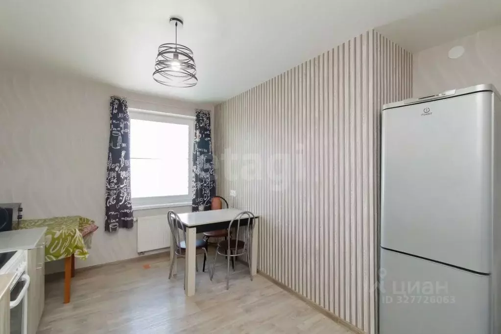 2-к кв. Тюменская область, Тюмень ул. Михаила Сперанского, 35 (57.0 м) - Фото 1