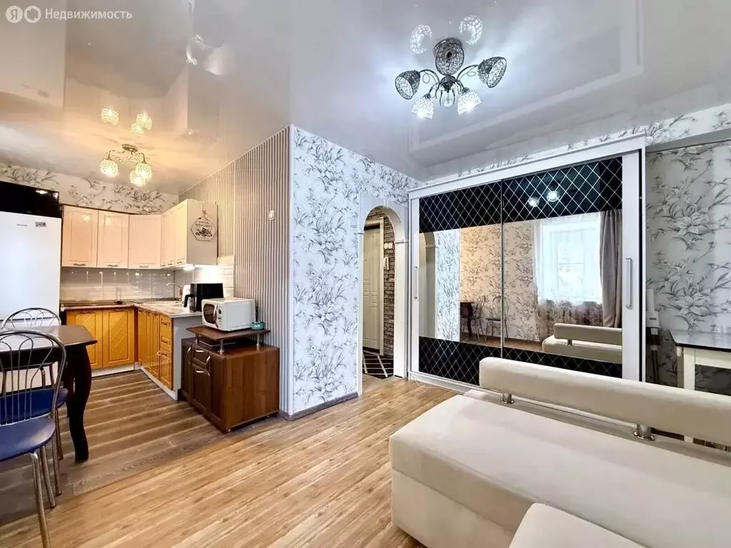 Квартира-студия: Киров, Октябрьский район, улица Орджоникидзе, 10 ... - Фото 1