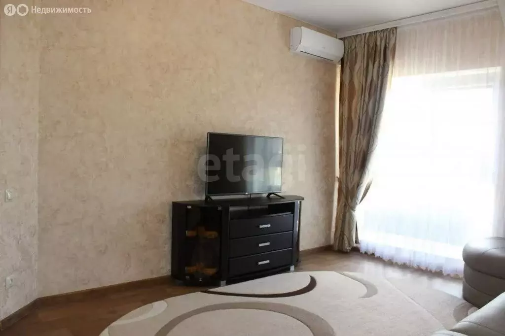 2-комнатная квартира: Репное, Пражская улица, 5Б (70 м) - Фото 1