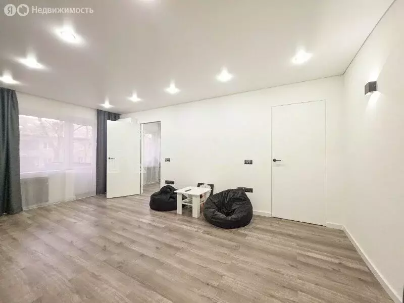 1-комнатная квартира: Миасс, проспект Автозаводцев, 6 (44 м) - Фото 1