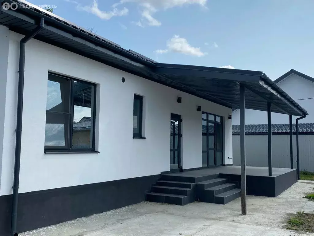 Дом в станица Гостагаевская, Цветочная улица (100 м) - Фото 2