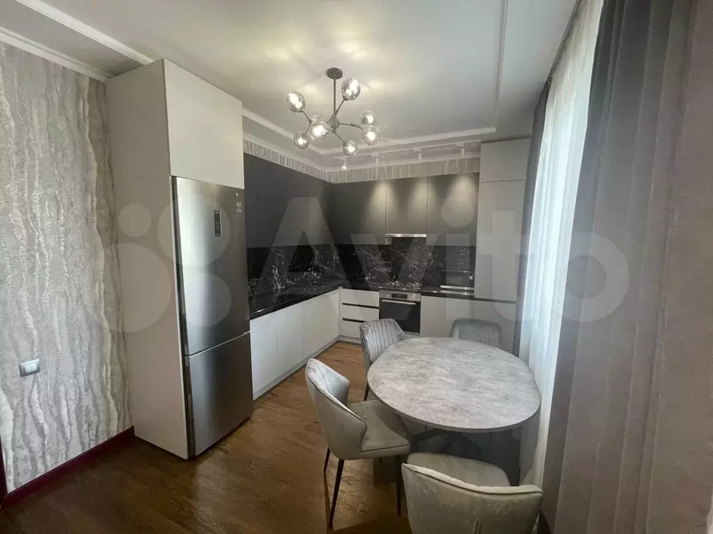 2-к. квартира, 70м, 3/3эт. - Фото 1