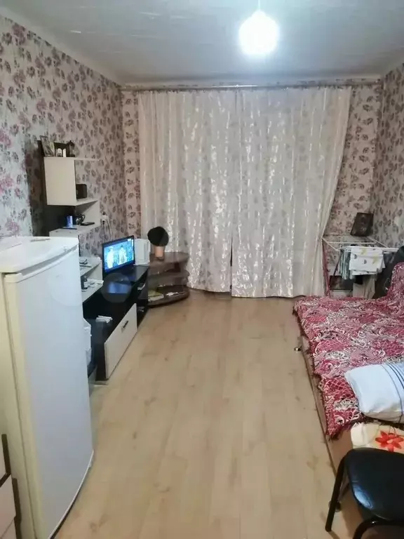 Комната 16 м в 1-к., 1/4 эт. - Фото 0