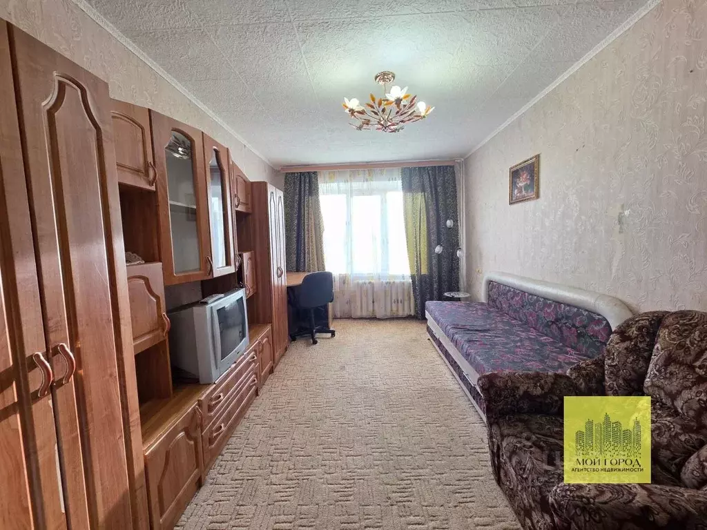 2-к кв. Ханты-Мансийский АО, Пыть-Ях 1-й Центральный мкр, 5 (41.2 м) - Фото 1