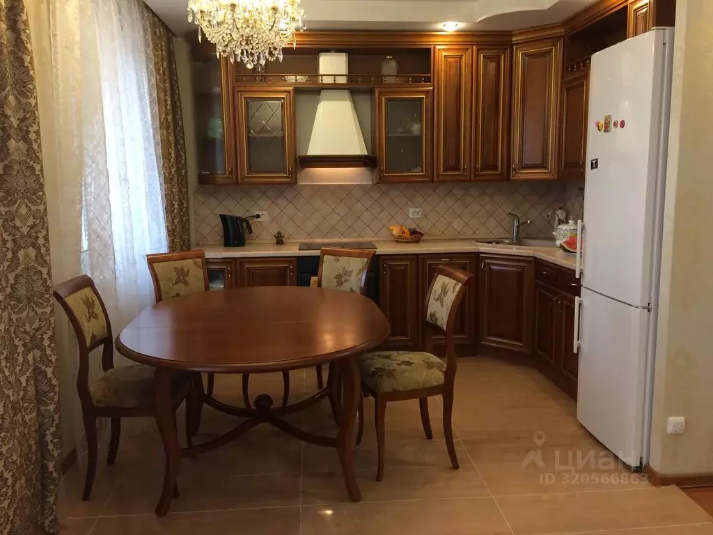 4-к кв. Татарстан, Набережные Челны просп. Вахитова, 27 (89.7 м) - Фото 0