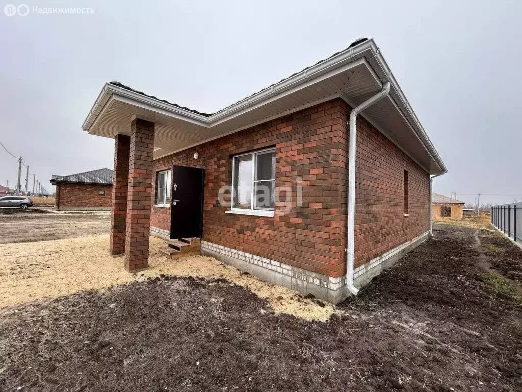 Дом в село Новая Усмань, Вербная улица (83 м) - Фото 0