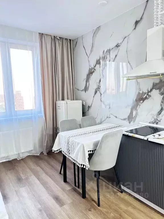 Студия Тюменская область, Тюмень Новгородская ул., 9Б (25.0 м) - Фото 1