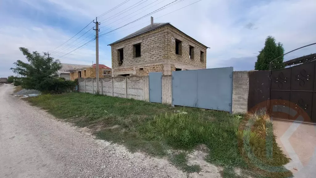 Дом в Крым, Симферопольский район, Перовское с/пос, с. Украинка ул. ... - Фото 2