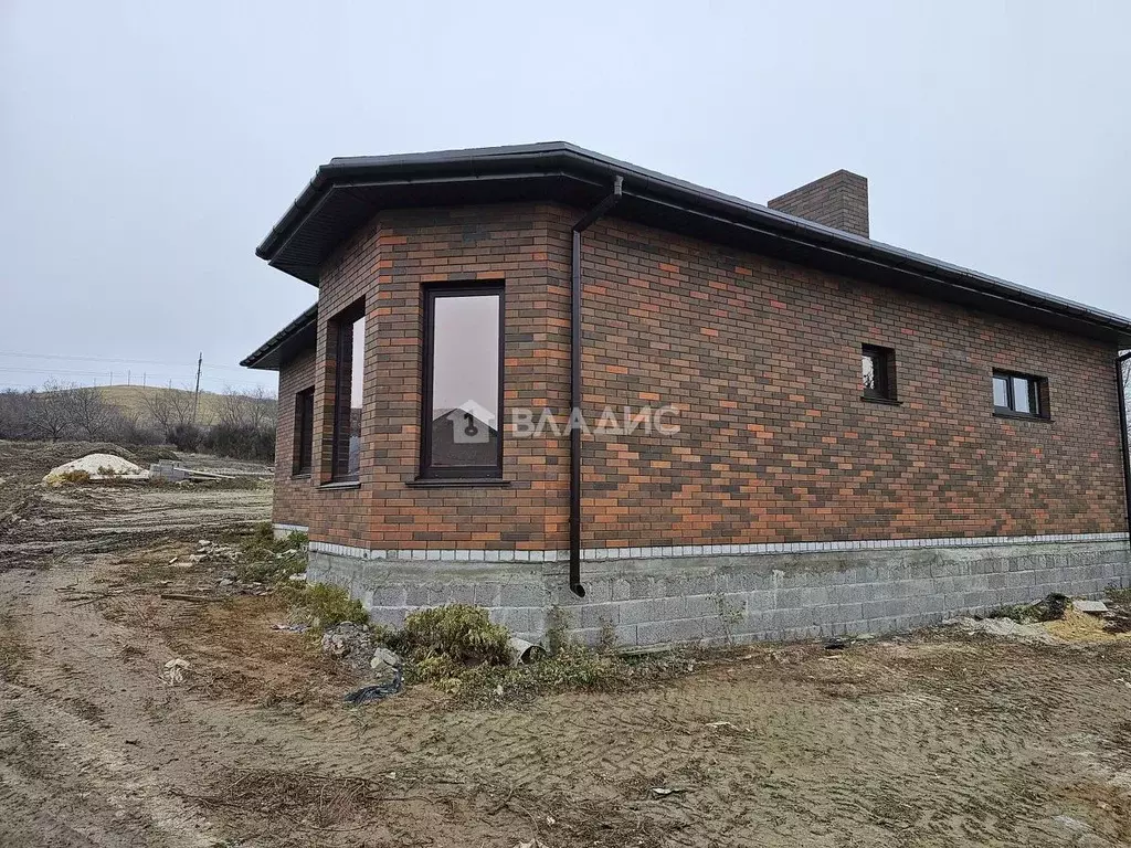 Дом в Волгоградская область, Волгоград ул. Ишимская, 23 (100 м) - Фото 0