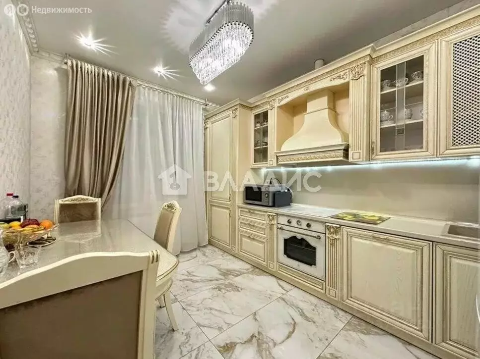 3-комнатная квартира: Москва, Варшавское шоссе, 168 (80 м) - Фото 1