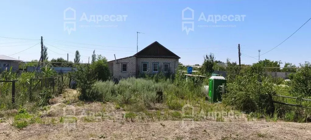 Дом в Волгоградская область, Среднеахтубинский район, Фрунзенское ... - Фото 1