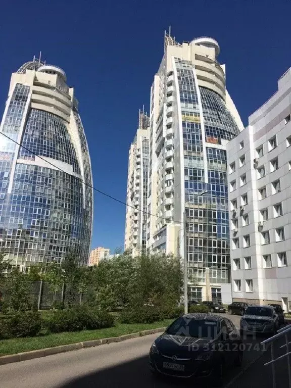 3-к кв. Московская область, Красногорск бул. Павшинский, 26 (101.2 м) - Фото 0