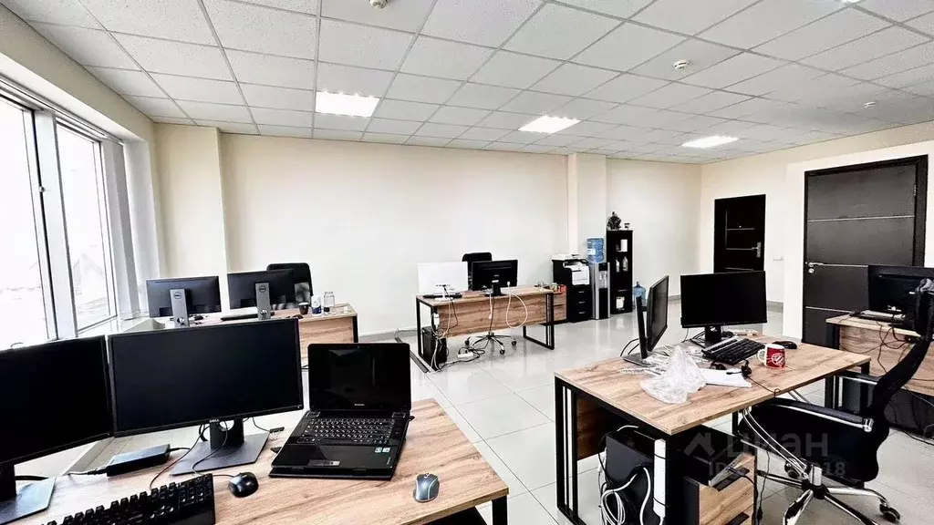 Офис в Краснодарский край, Краснодар Северная ул., 400 (55 м) - Фото 2