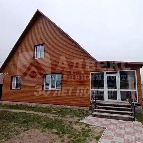 Дом в Тюменская область, с. Викулово ул. Карла Маркса, 100 (150 м) - Фото 1