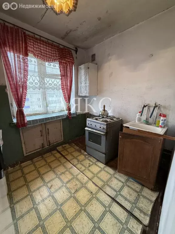 3-комнатная квартира: Ишимбай, улица Чкалова, 15 (57.2 м) - Фото 0