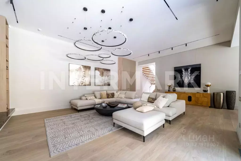 Коттедж в Московская область, Одинцовский городской округ, Маслово ... - Фото 0