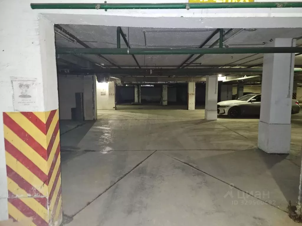 Гараж в Москва Краснобогатырская ул., 9 (17 м) - Фото 1