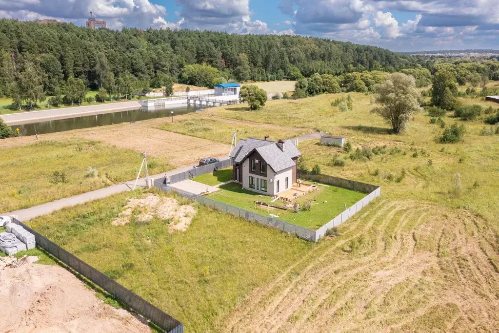 Участок в Московская область, Домодедово городской округ, д. Овчинки ... - Фото 0