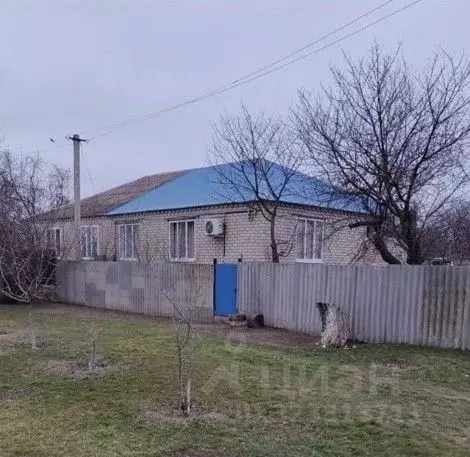 Дом в Ставропольский край, Степновский муниципальный округ, с. Зеленая ... - Фото 1