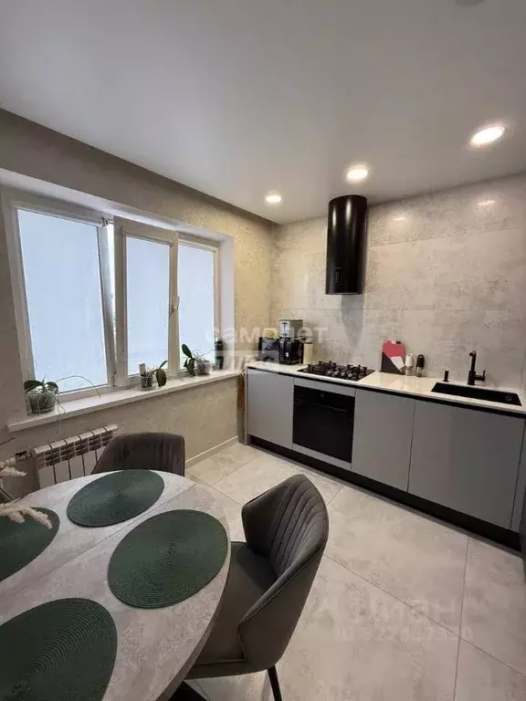 2-к кв. Курская область, Курск ул. Карла Маркса, 72к20 (51.2 м) - Фото 1