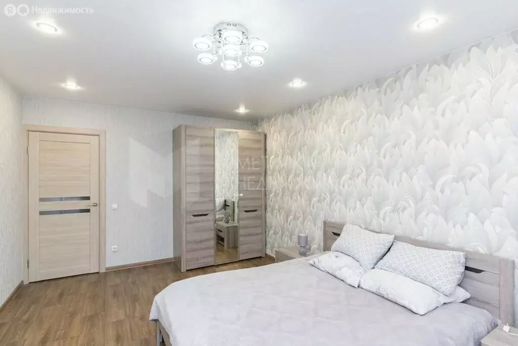 2-комнатная квартира: Тюмень, улица Федюнинского, 58к1 (67 м) - Фото 1