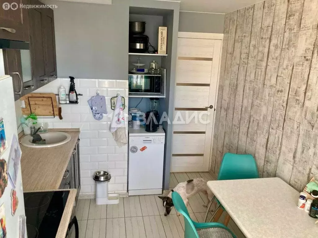 3-комнатная квартира: Волгоград, улица Пархоменко, 33 (67.3 м) - Фото 1