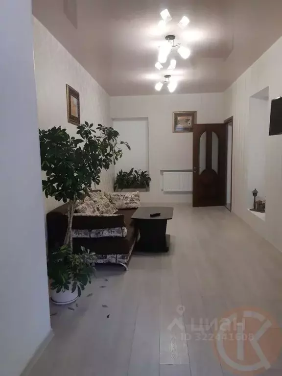 Дом в Крым, Симферополь ул. Молодых Подпольщиков, 107 (246 м) - Фото 1