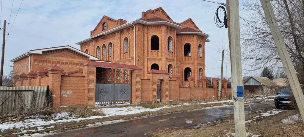 Дом в Волгоградская область, Краснослободск Среднеахтубинский район, ... - Фото 0