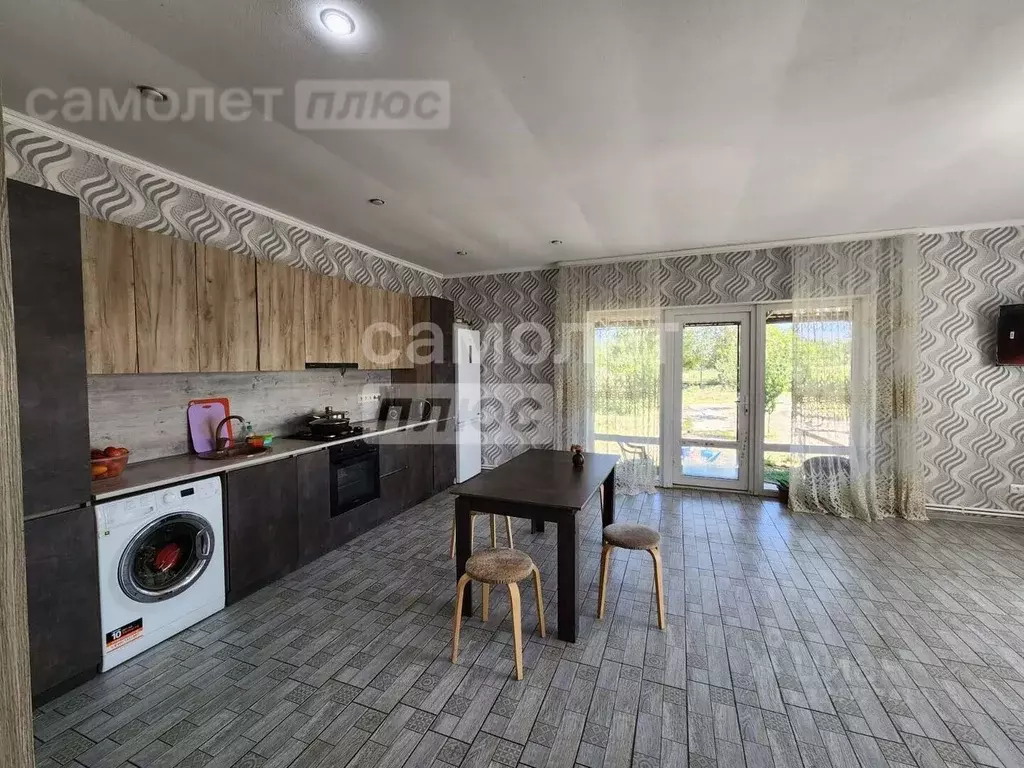 Дом в Краснодарский край, Брюховецкий район, Переясловское с/пос, ... - Фото 2