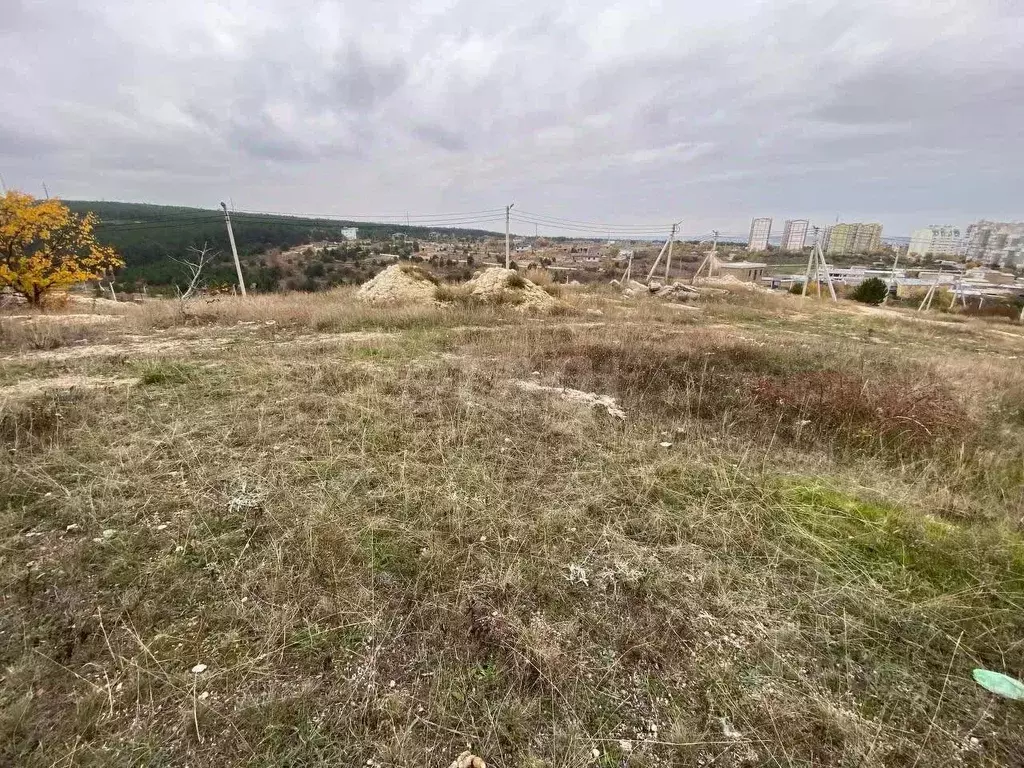 Участок в Крым, Симферополь ул. Василия Горишнего (6.0 сот.) - Фото 1