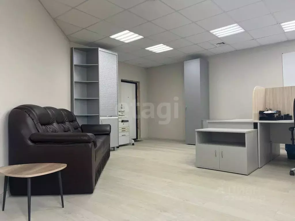 Офис в Тюменская область, Тюмень ул. Республики, 250Б (34 м) - Фото 1