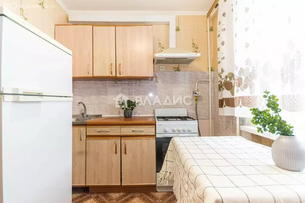 1-комнатная квартира: Балаково, Трнавская улица, 10 (30 м) - Фото 1