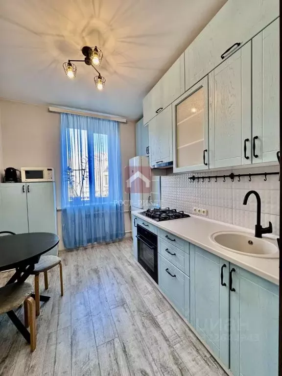 3-к кв. Саратовская область, Саратов ул. Имени З.А. Космодемьянской, ... - Фото 1