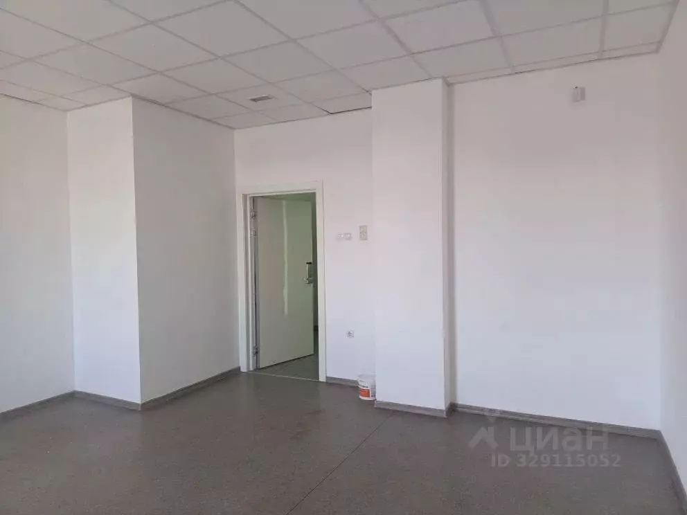 Помещение свободного назначения в Саха (Якутия), Якутск просп. Ленина, ... - Фото 1