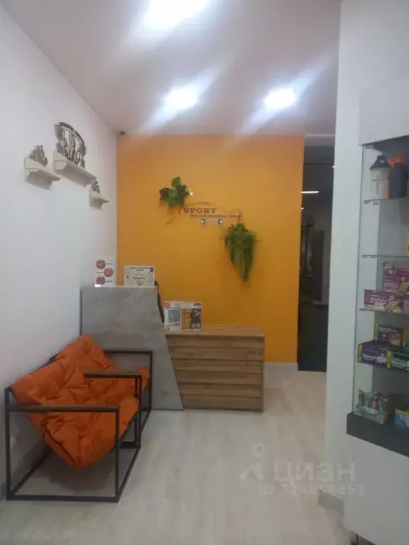 Помещение свободного назначения в Крым, Симферополь ул. Аэрофлотская, ... - Фото 2