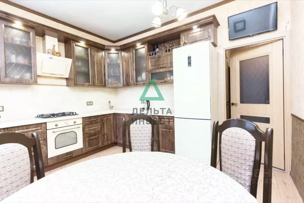 3-к кв. Башкортостан, Уфа ул. Льва Толстого, 1 (82.7 м) - Фото 1