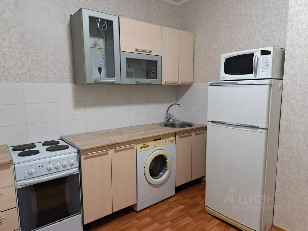 1-к кв. Курская область, Курск просп. Вячеслава Клыкова, 47 (38.0 м) - Фото 0