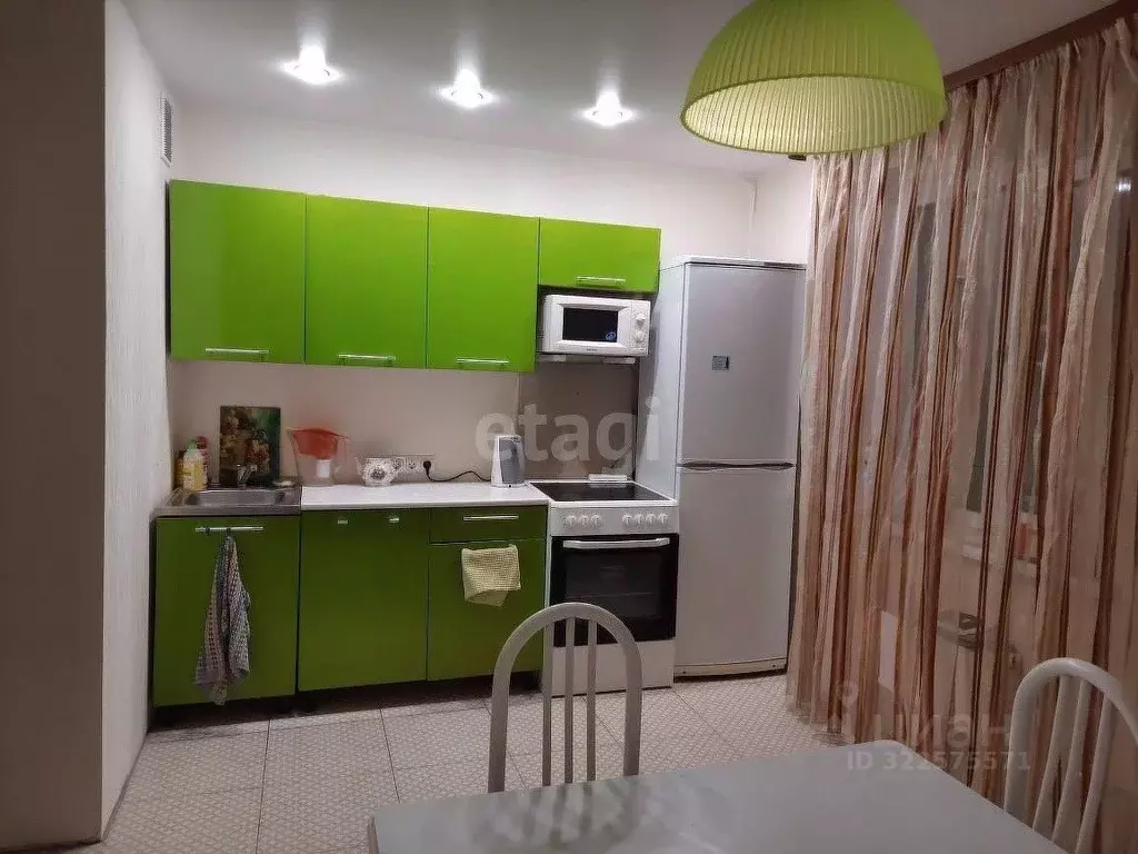 3-к кв. Свердловская область, Екатеринбург ул. Соболева, 21к2 (69.6 м) - Фото 1