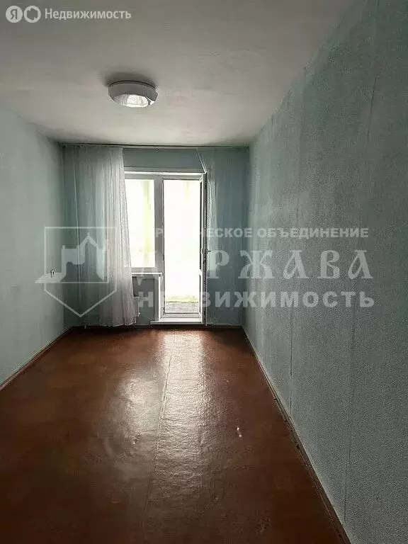 3-комнатная квартира: Кемерово, улица 1-я Линия, 6 (60.4 м) - Фото 1