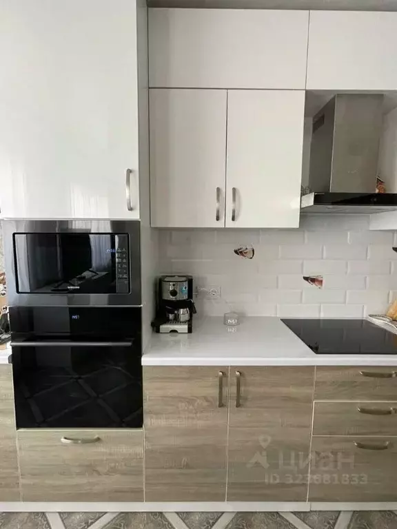 2-к кв. Саха (Якутия), Якутск ул. Федора Попова, 6/1 (70.0 м) - Фото 1