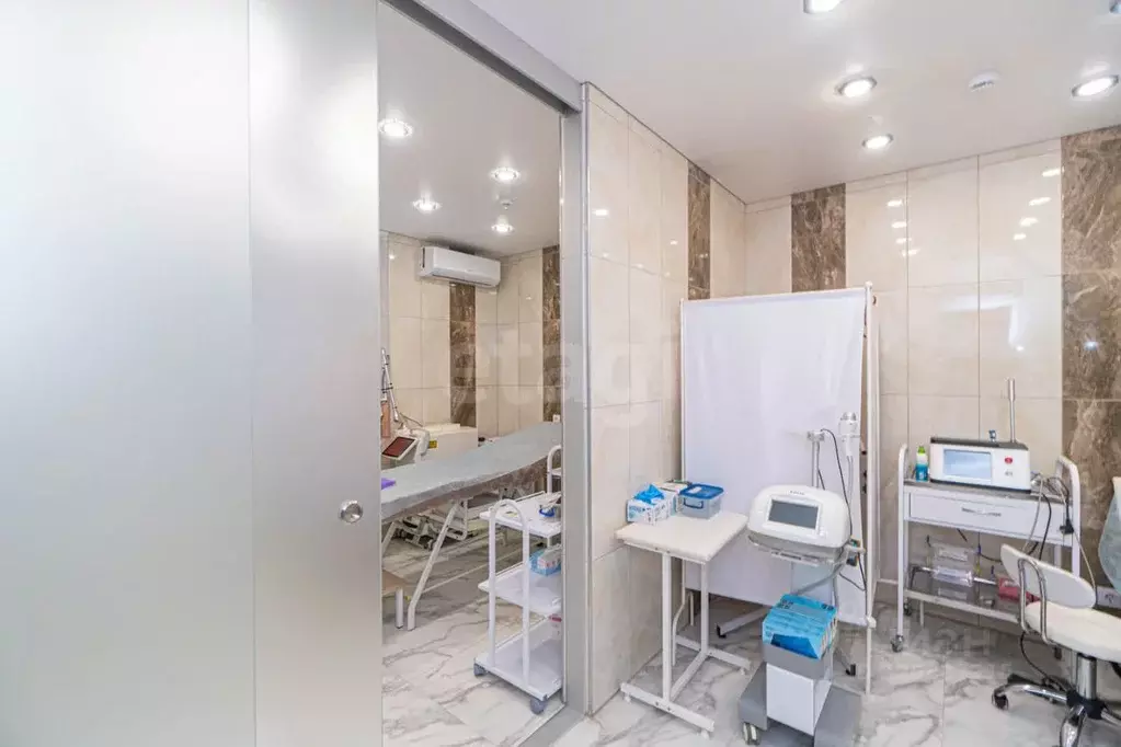 Офис в Севастополь ул. Большая Морская, 48 (79 м) - Фото 1