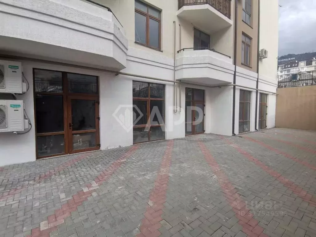 Торговая площадь в Краснодарский край, Геленджик ул. Суворова, 27к1 ... - Фото 0