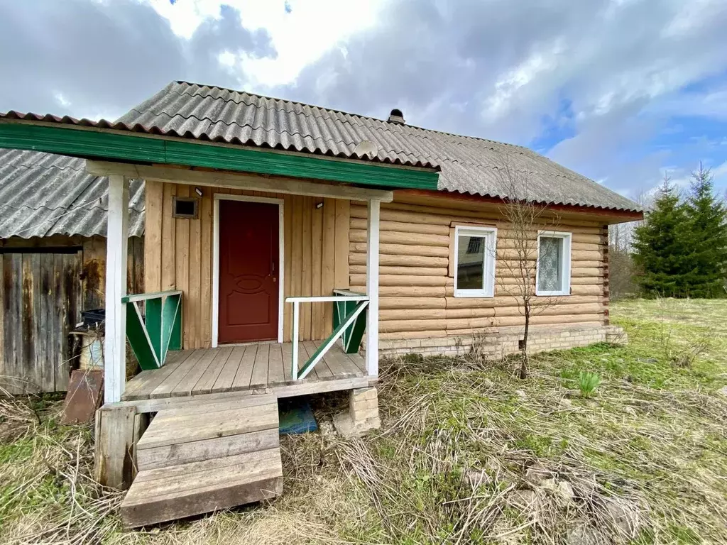 Дом в Псковская область, Гдовский район, Юшкинская волость, д. Козлово ... - Фото 1