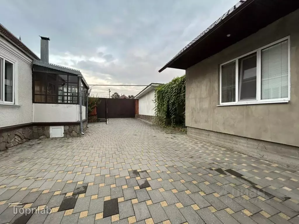 Дом в Кабардино-Балкария, Нальчик Вольный Аул кп, ул. Мазлоева, 38 ... - Фото 1