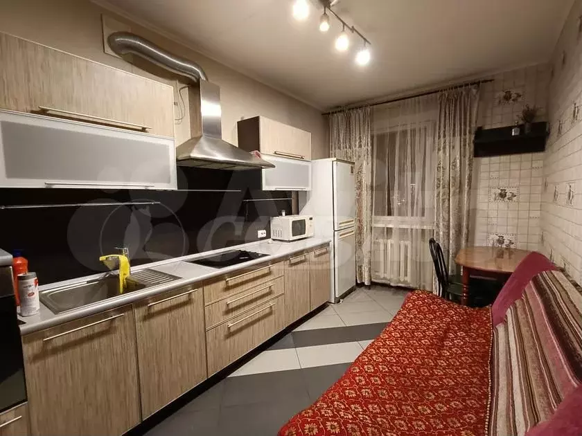 1-к. квартира, 43 м, 8/9 эт. - Фото 1