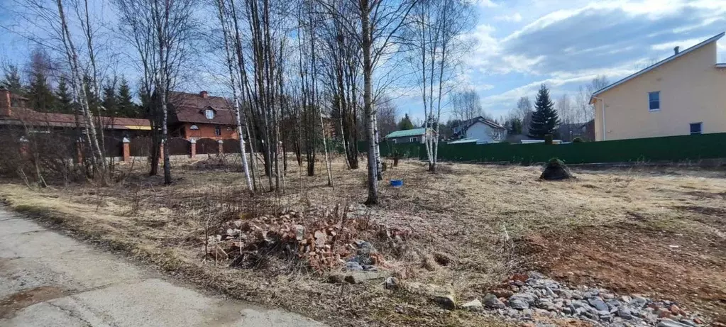 Участок в Московская область, Солнечногорск городской округ, д. Редино ... - Фото 1
